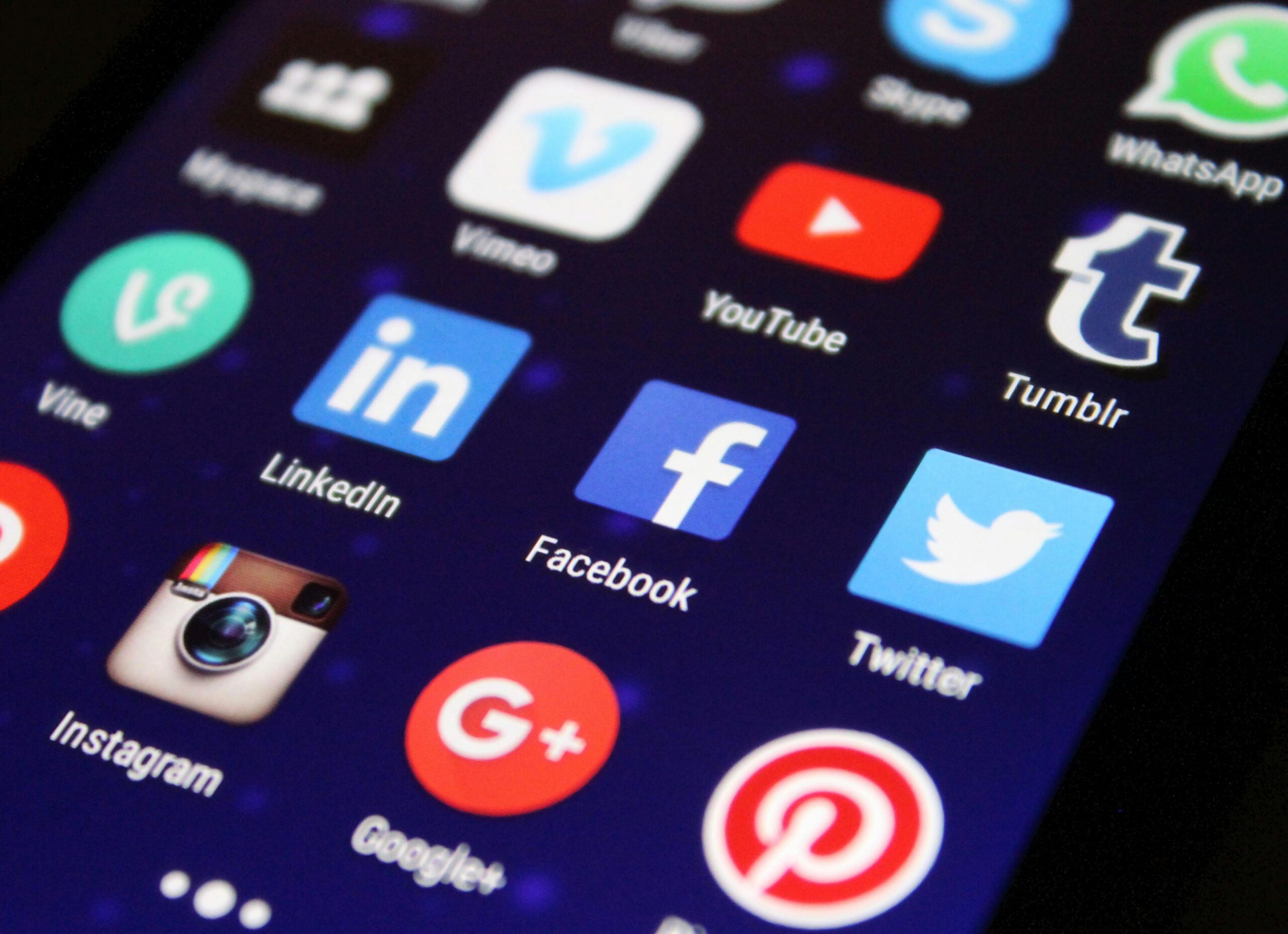 Omnichannel Marketing Strategy: How toBe Everywhere (and Win)